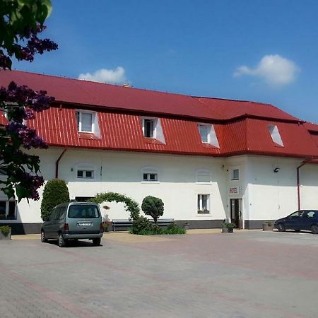 Hotel Faho Przemyśl Kültér fotó